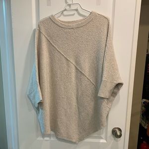 Oversize L/XL Poncho-Style Sweater with Asymmetric Hem